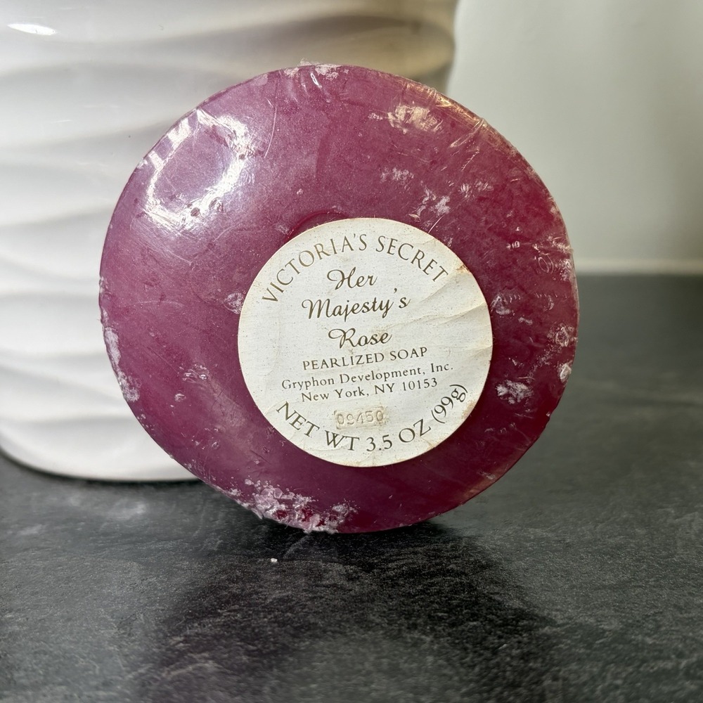 Vintage Victoria's Secret Her Majesty's Rose Pearlized Soap 3.5 oz NOS